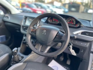 /photos/11977/a0d860e3-7507-4bc8-8947-94c3af4b59b3_i320x240.jpg